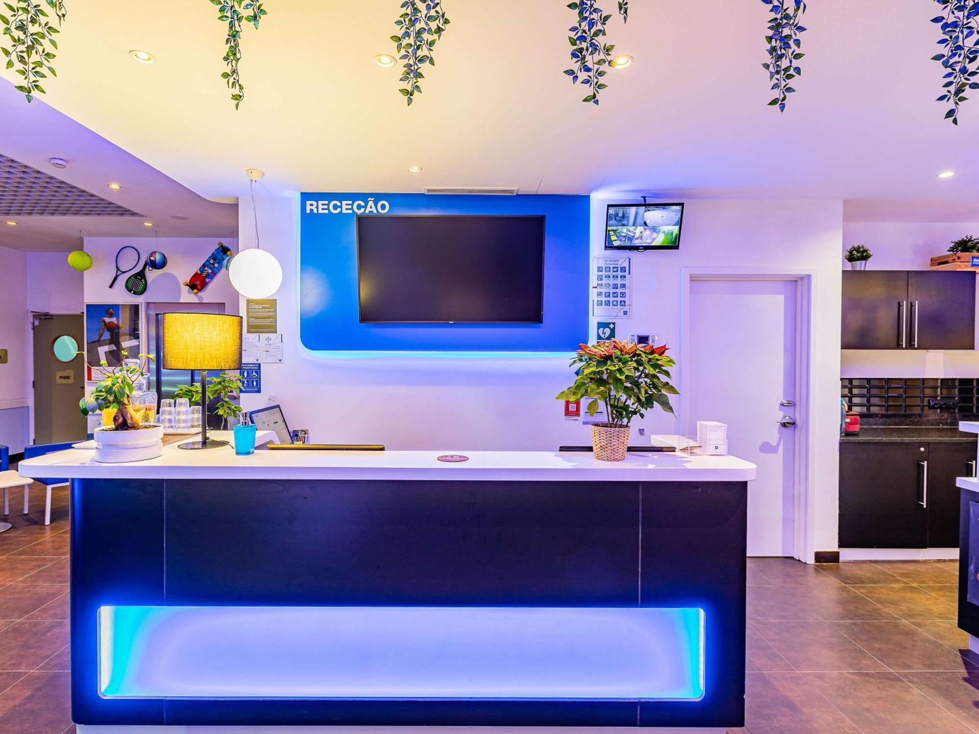 ไอบิส บัดเจ็ต ปอร์โต กายา Hotel บีลาโนวาเดกายา ภายนอก รูปภาพ